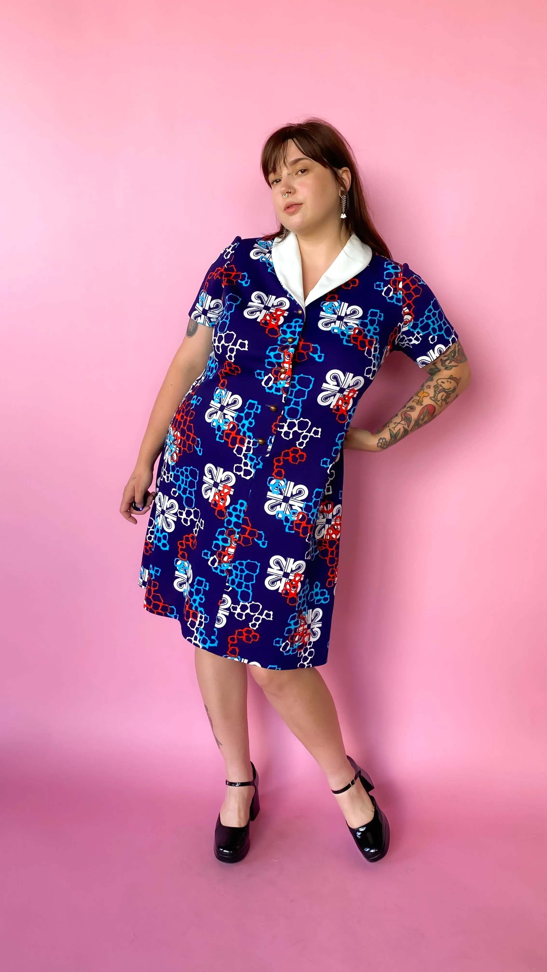 1970s Navy Blue Geometric Button-Down Dress, sz. 1XL/2XL