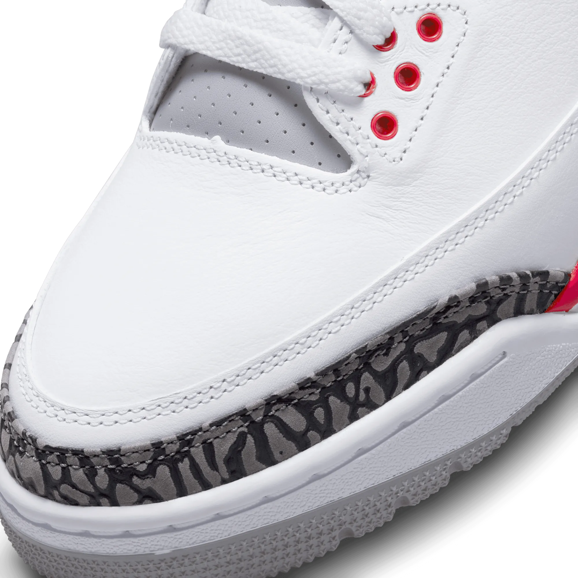 Air Jordan 3 Retro 'Fire Red'