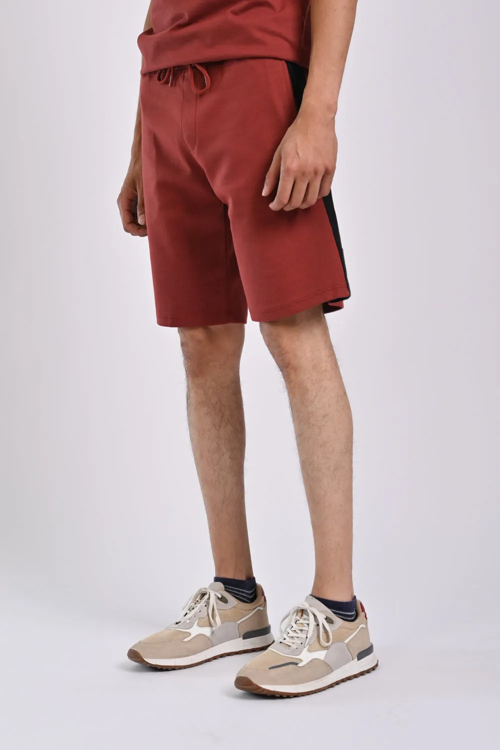 CONTRAST PANEL KNIT SHORT