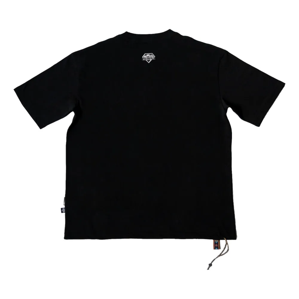 FAIRFAX TEXT TEE-BLACK