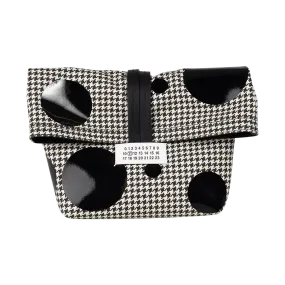 Houndstooth Circle Patent Clutch Bag