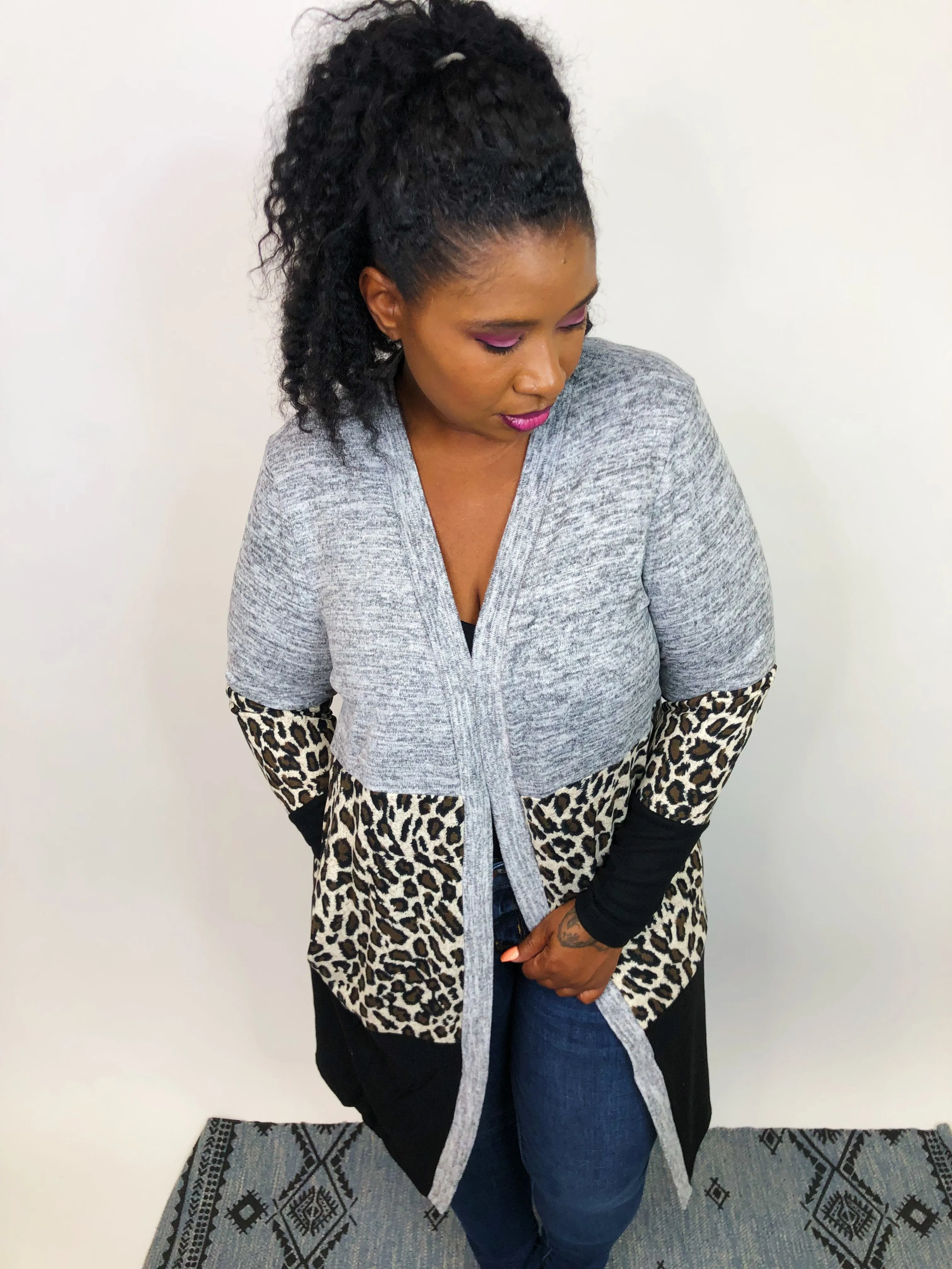 #K702 Cardigan Of Secrets (Leopard)