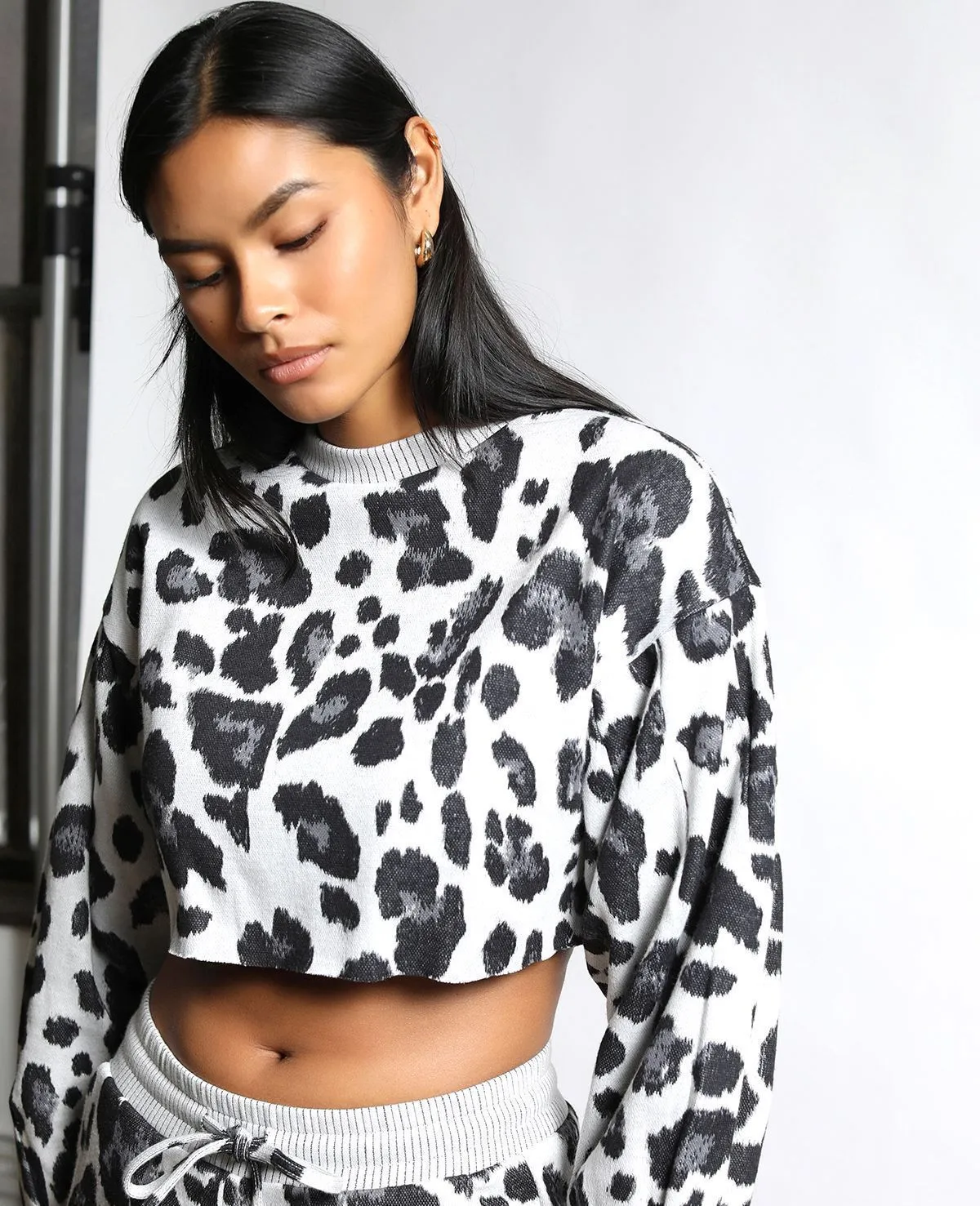 Leopard Hyper Reality Knit Cropped Pullover (FINAL SALE)