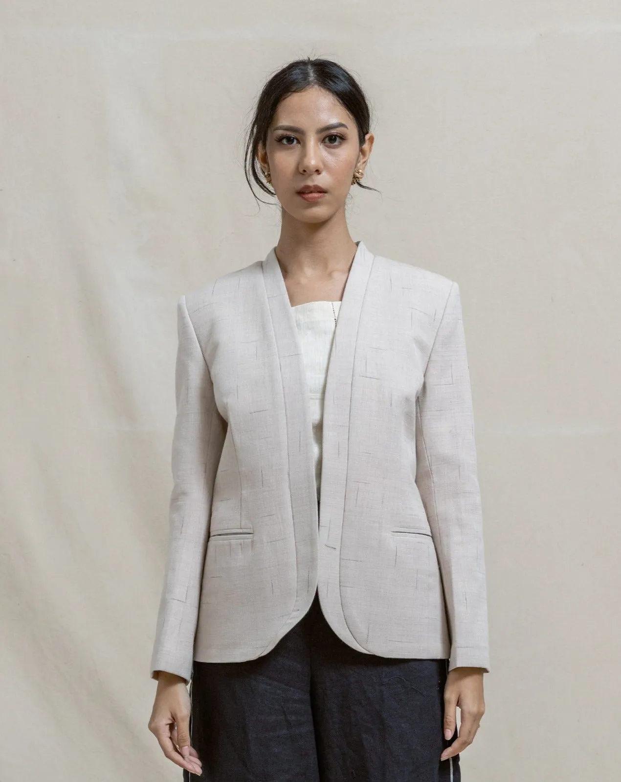 PAGISENJA - Minimalist Blazer