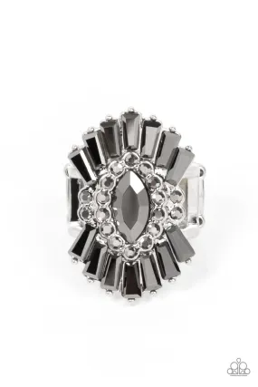 Paparazzi Daringly Deco - Silver Ring